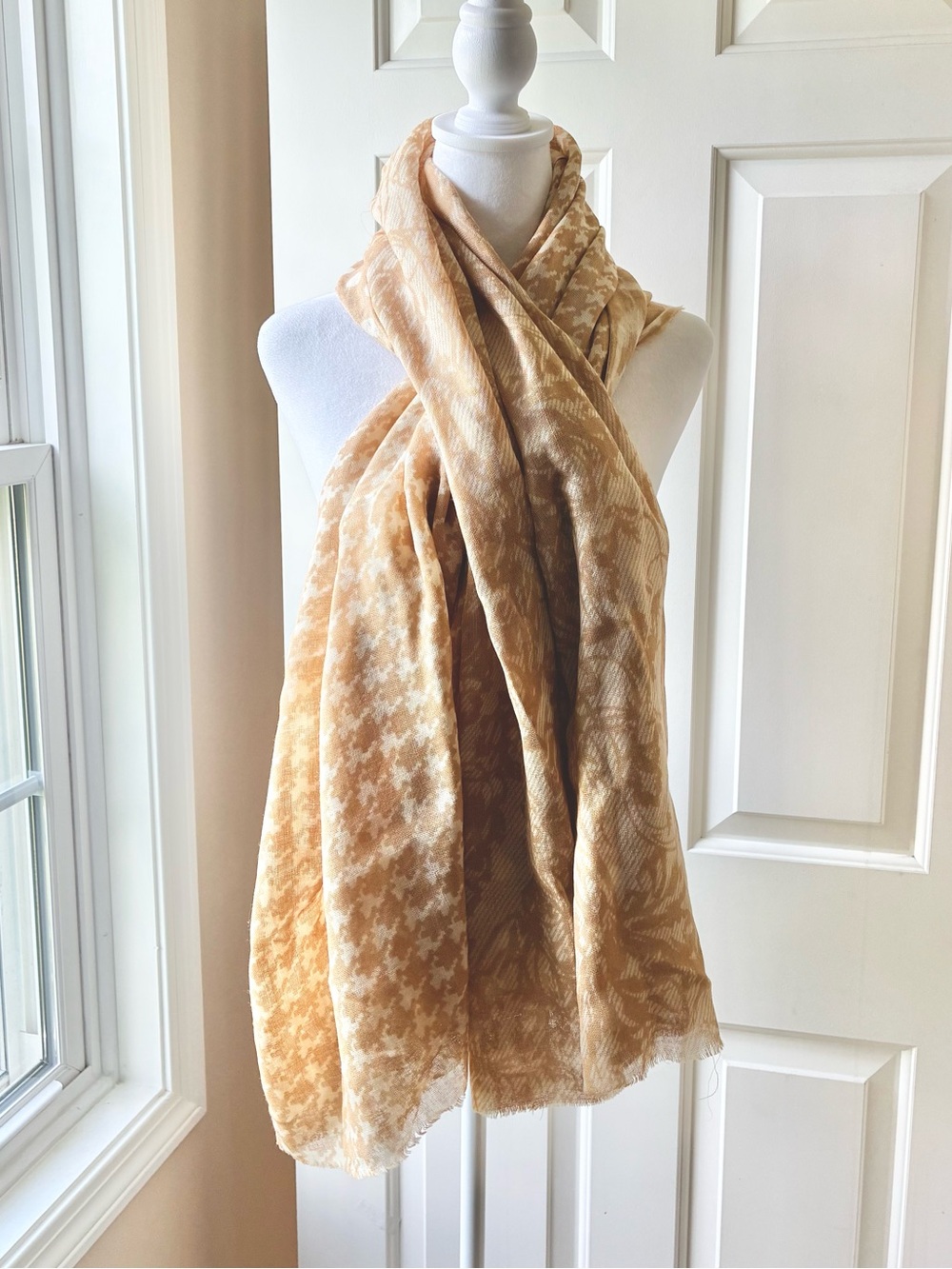Clever Carriage Company Wool Lightweight Multi-pattern Scarf Wrap Tan White NWT